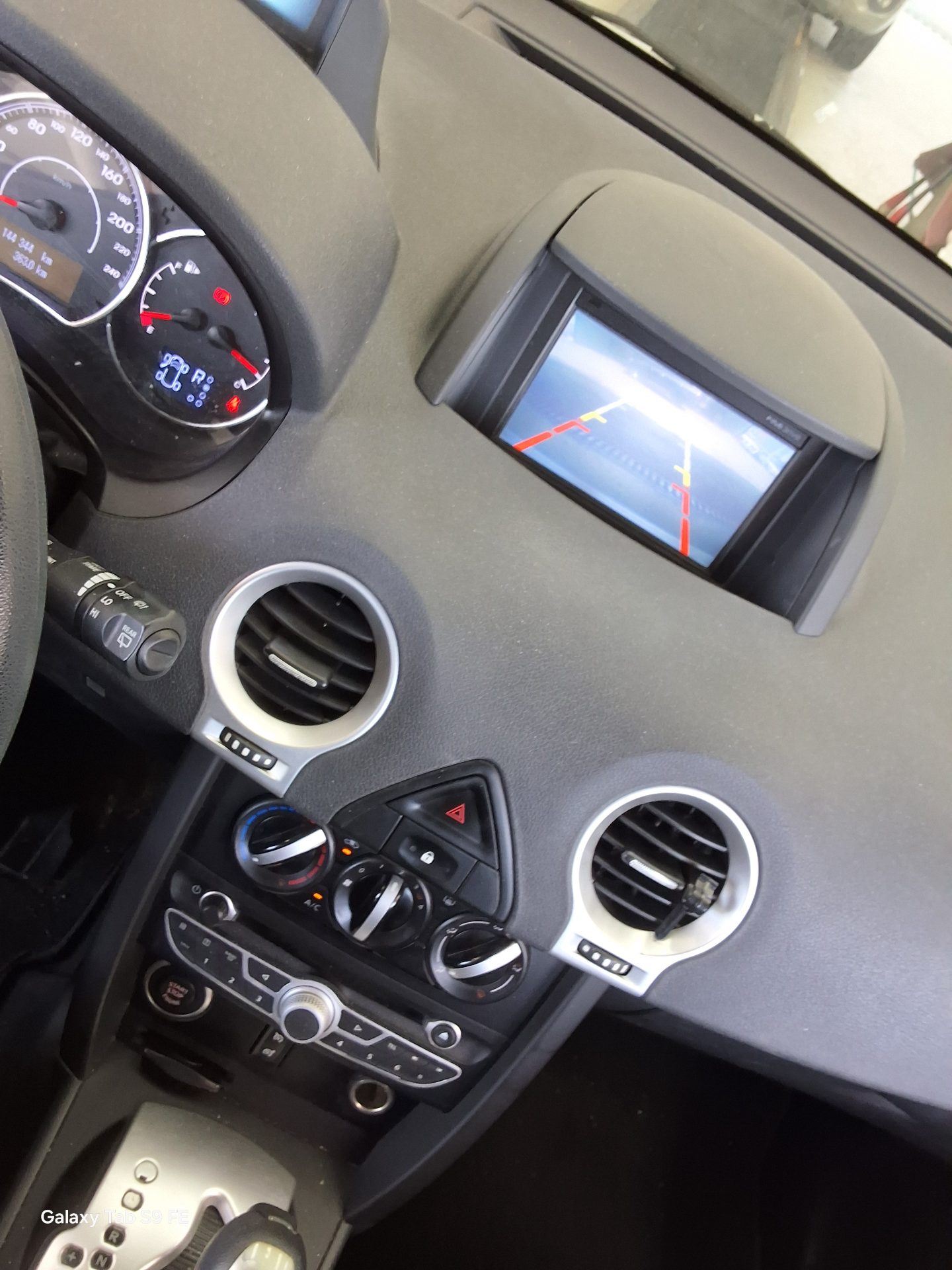 2013 - renault qm5
