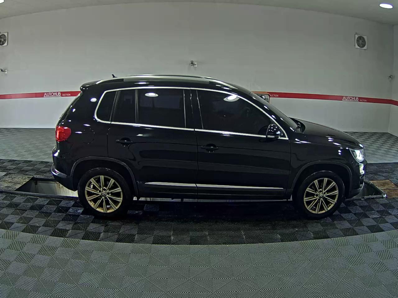 2014 - volkswagen tiguan