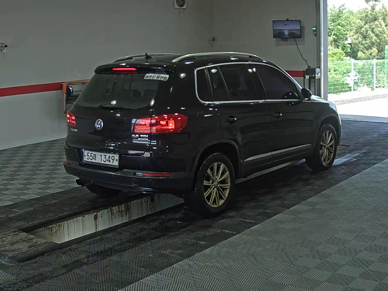 2014 - volkswagen tiguan