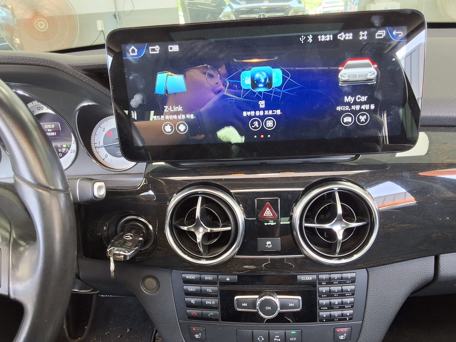2013 - mercedes-benz glk220