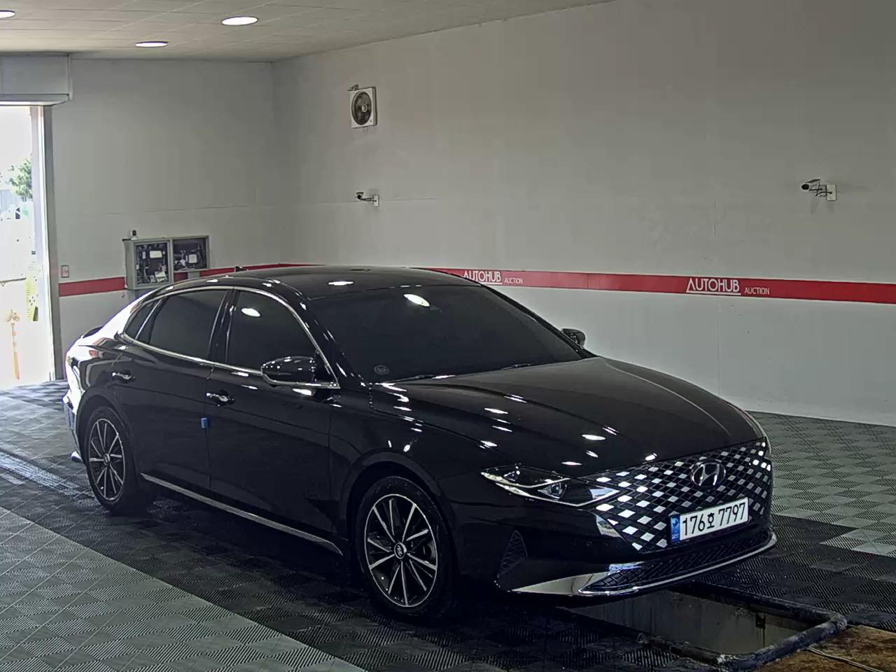 2022 - hyundai grandeur