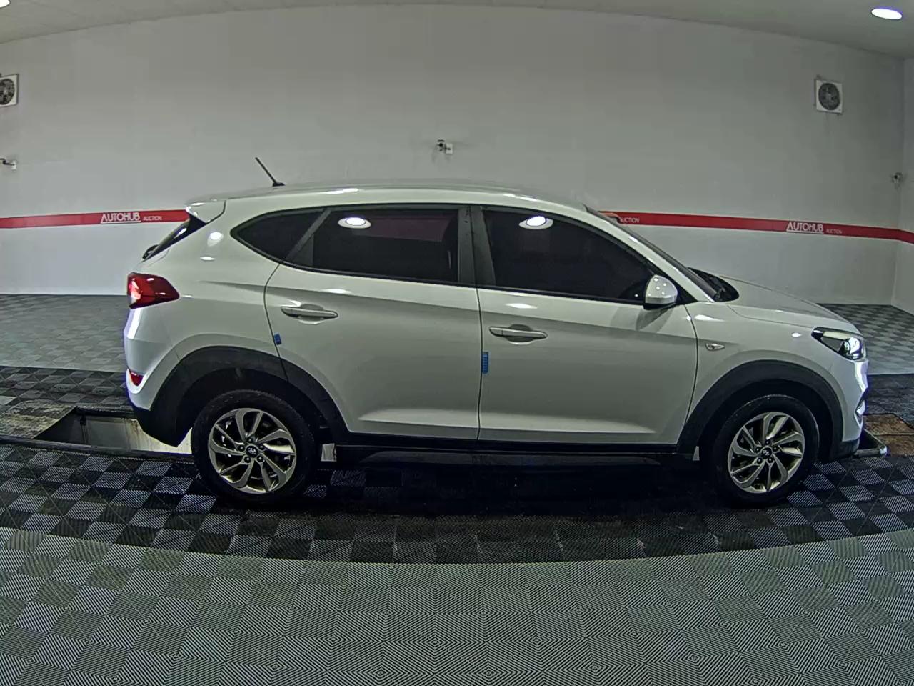 2016 - hyundai tucson