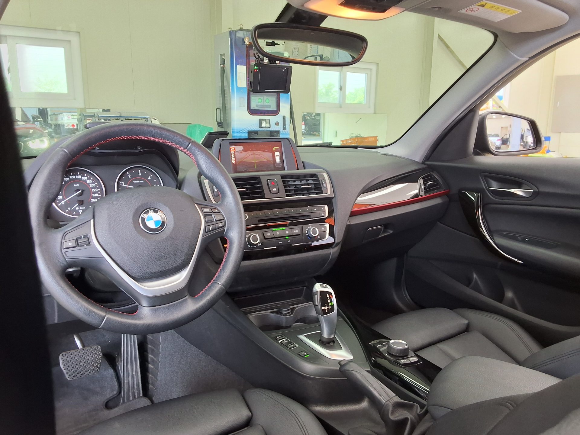 2017 - bmw 1 series