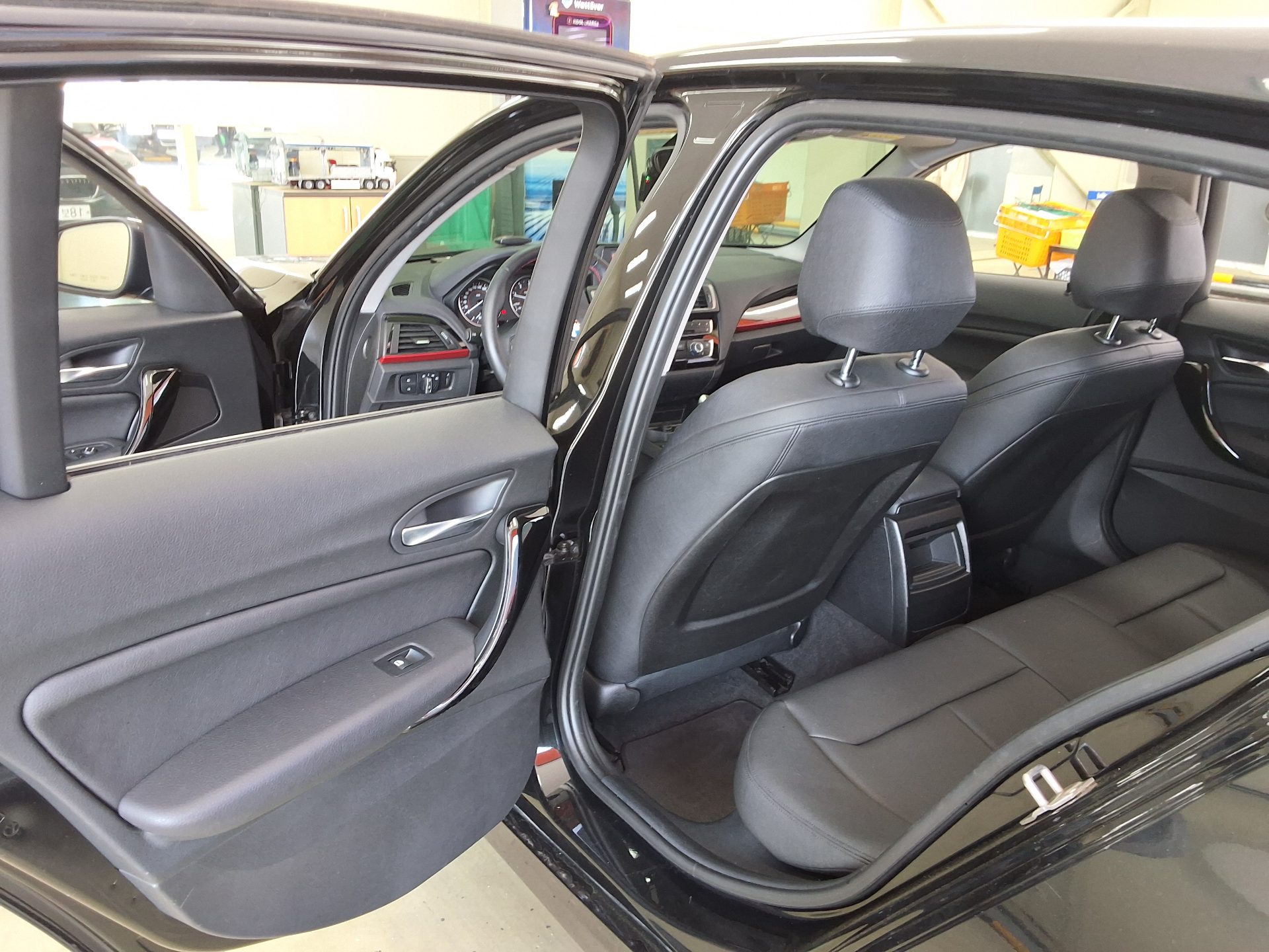 2017 - bmw 1 series