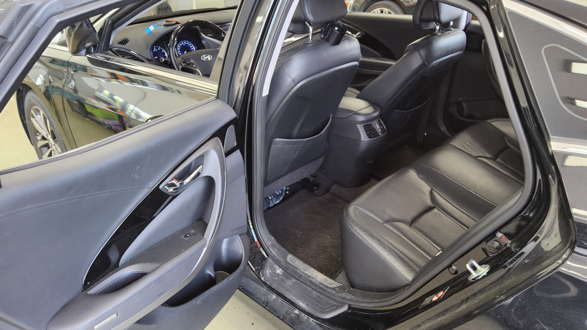 2012 - hyundai grandeur