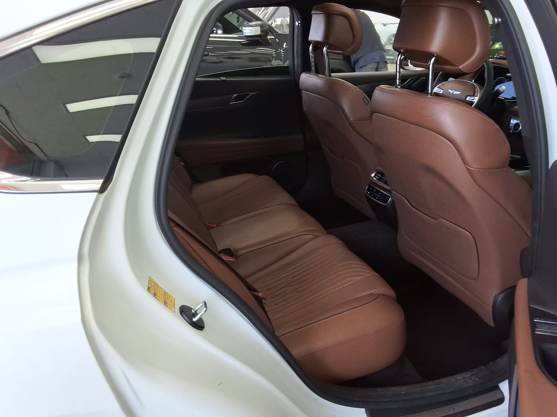 2022 - genesis g80