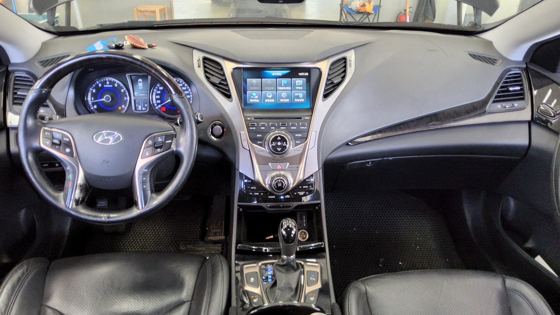 2012 - hyundai grandeur