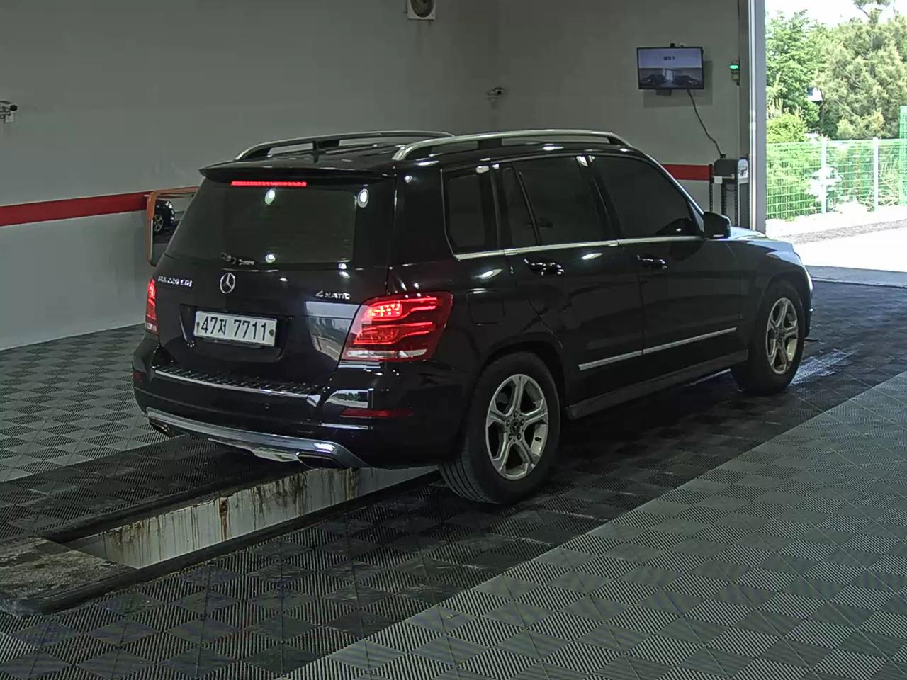 2013 - mercedes-benz glk220
