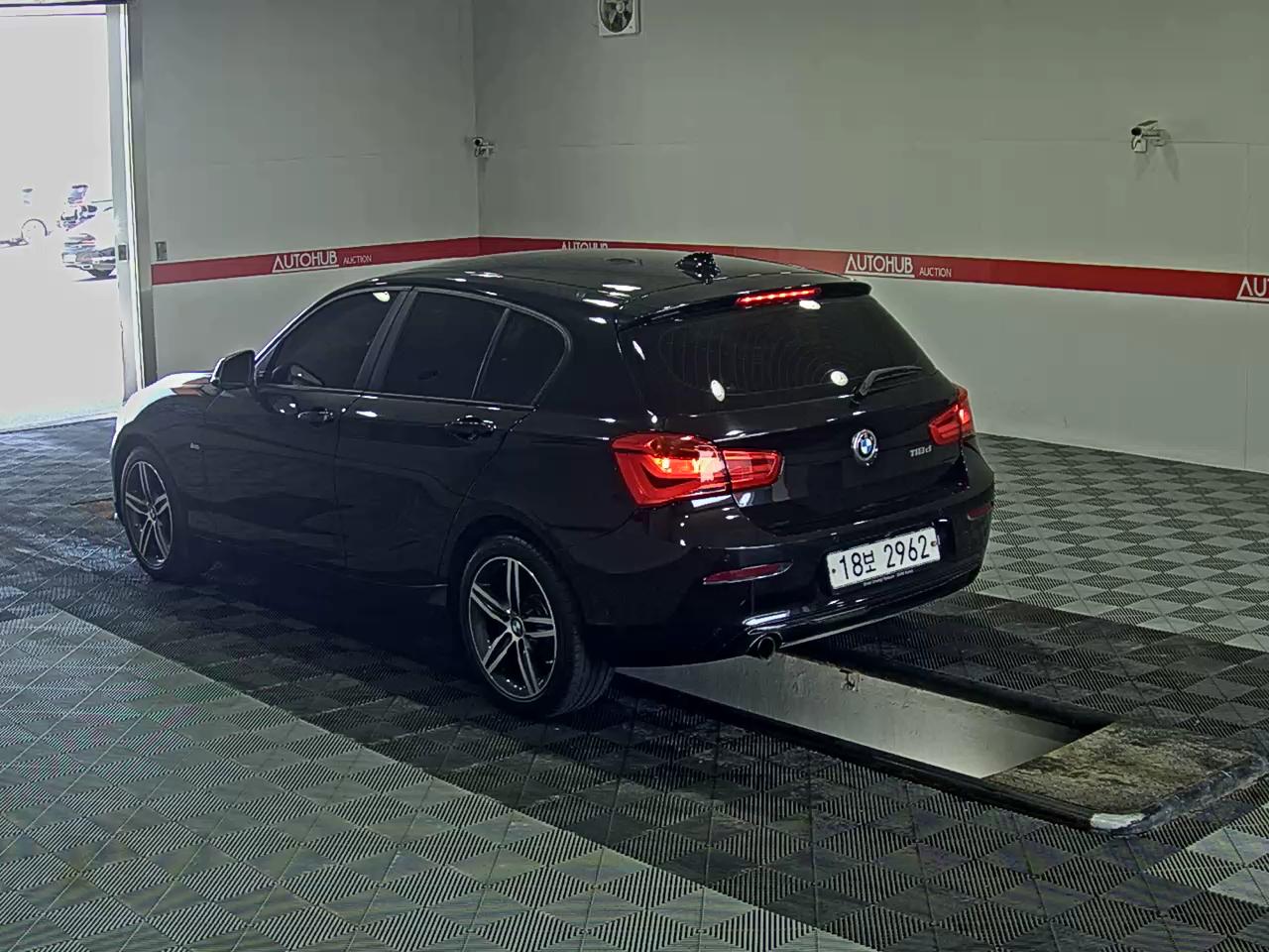 2017 - bmw 1 series