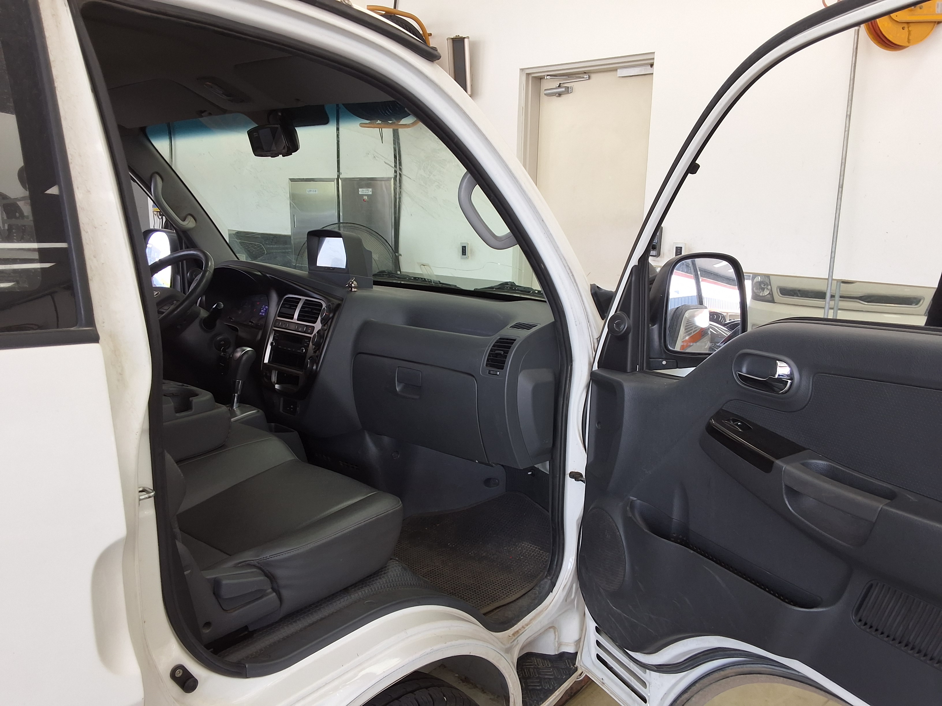 2019 - kia bongo