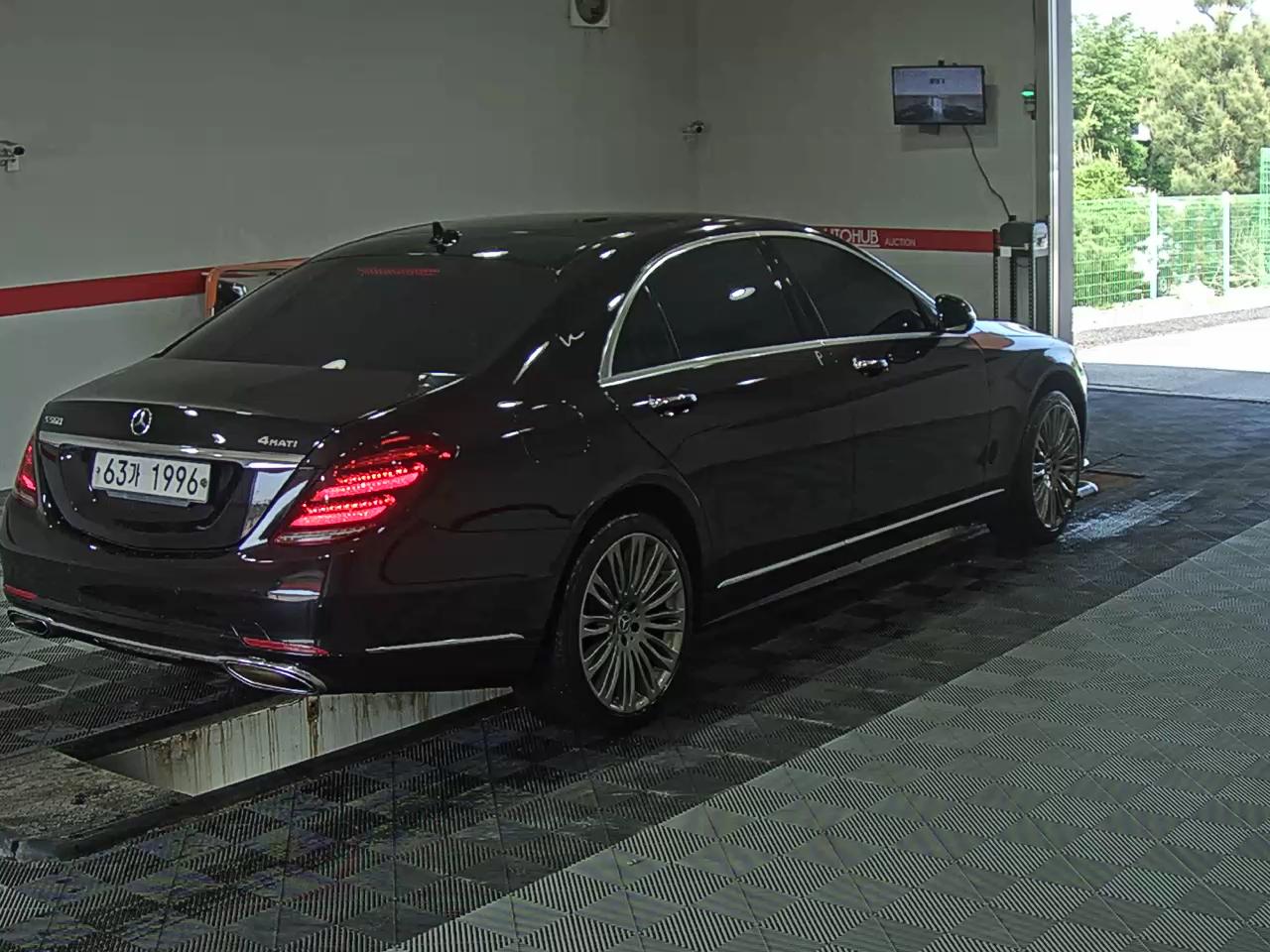 2018 - mercedes-benz s560l