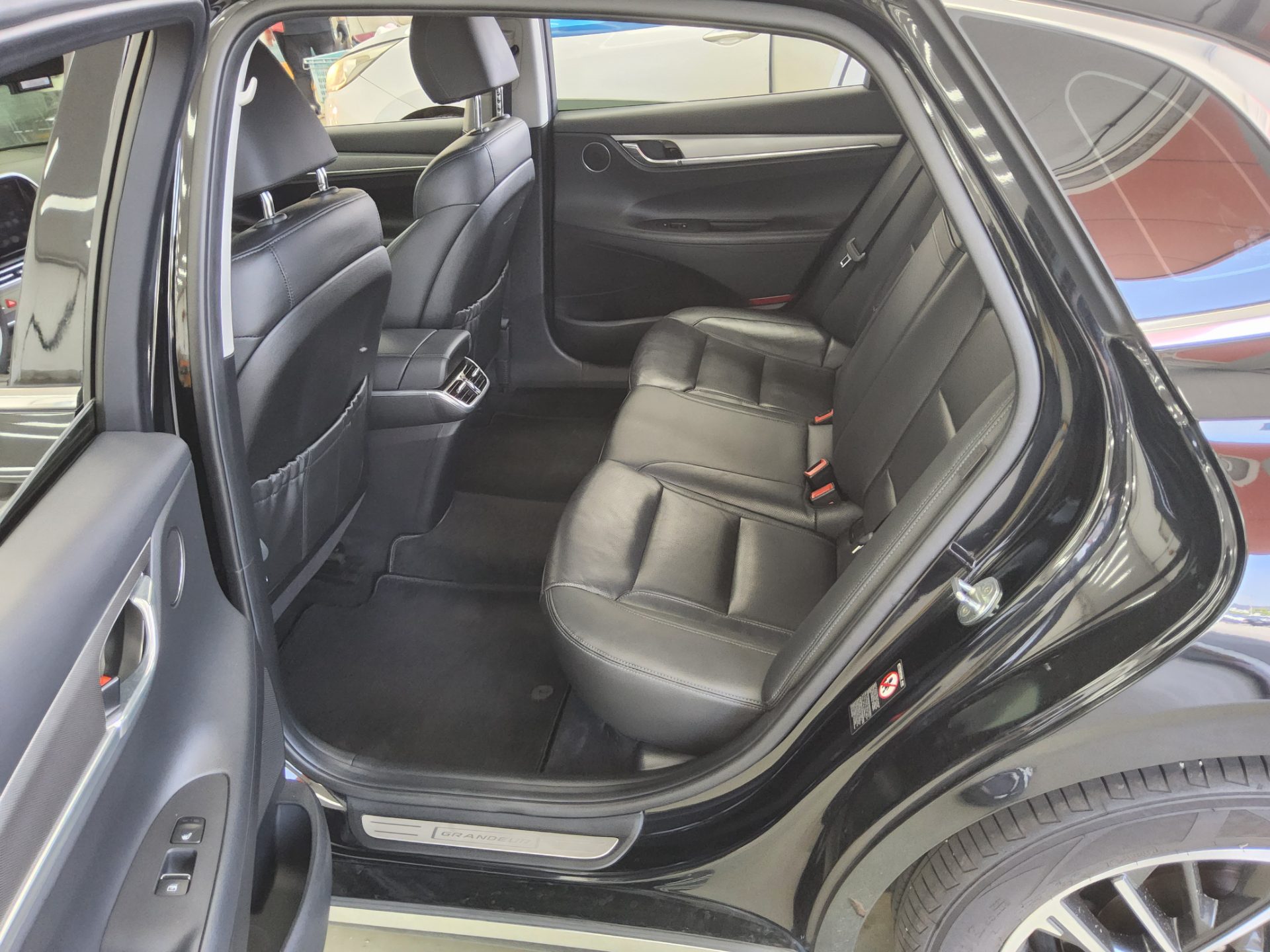2021 - hyundai grandeur