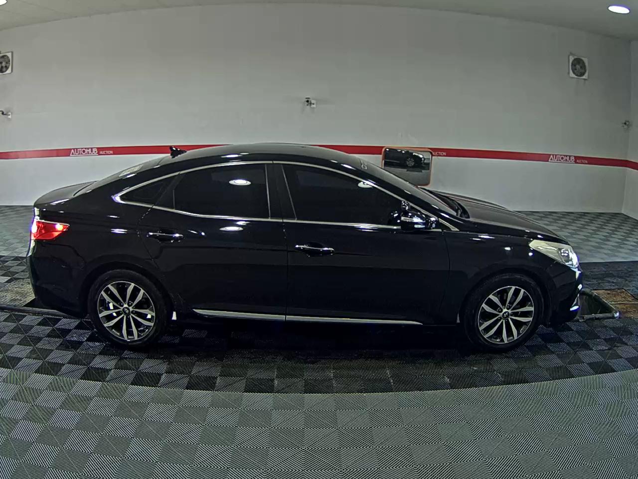 2012 - hyundai grandeur