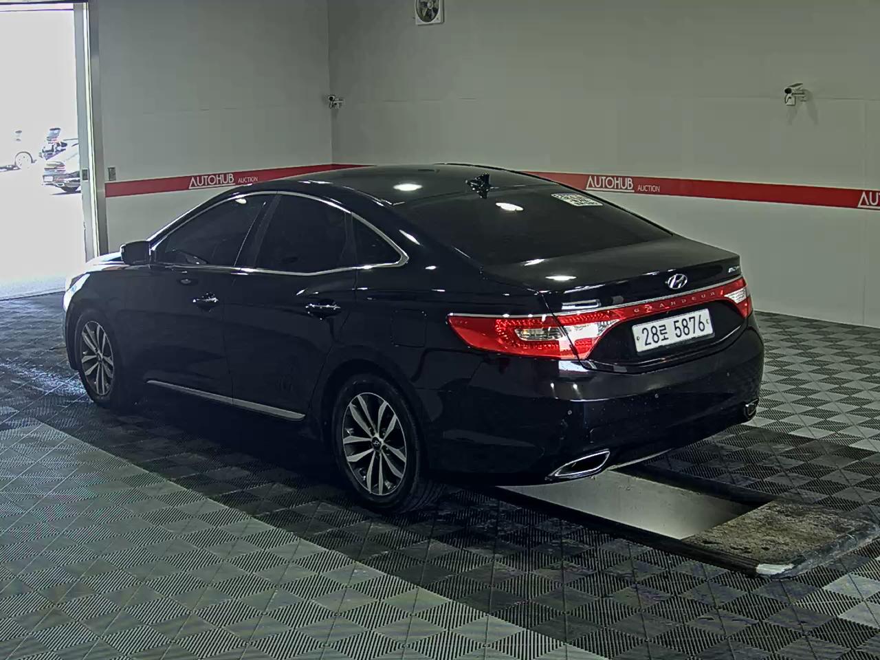 2012 - hyundai grandeur