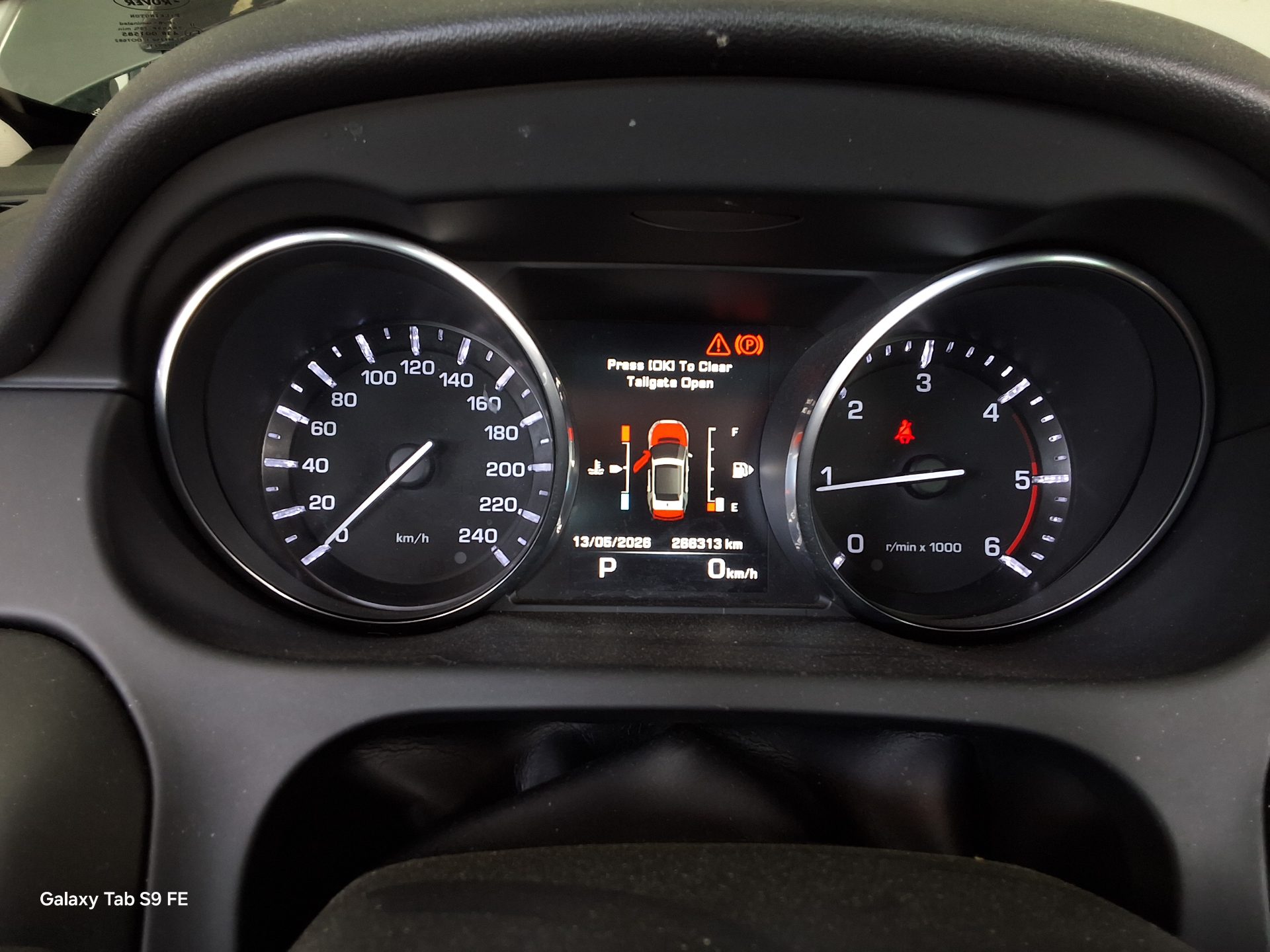 2015 - land rover discovery