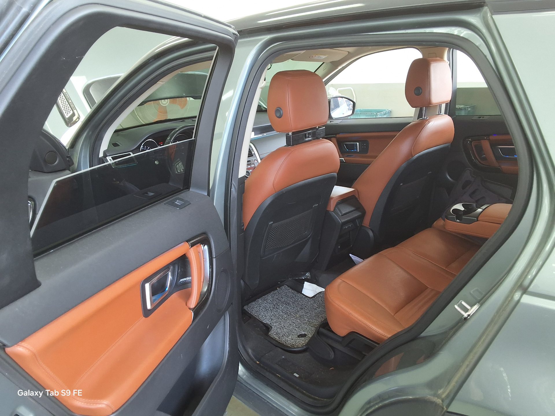 2015 - land rover discovery