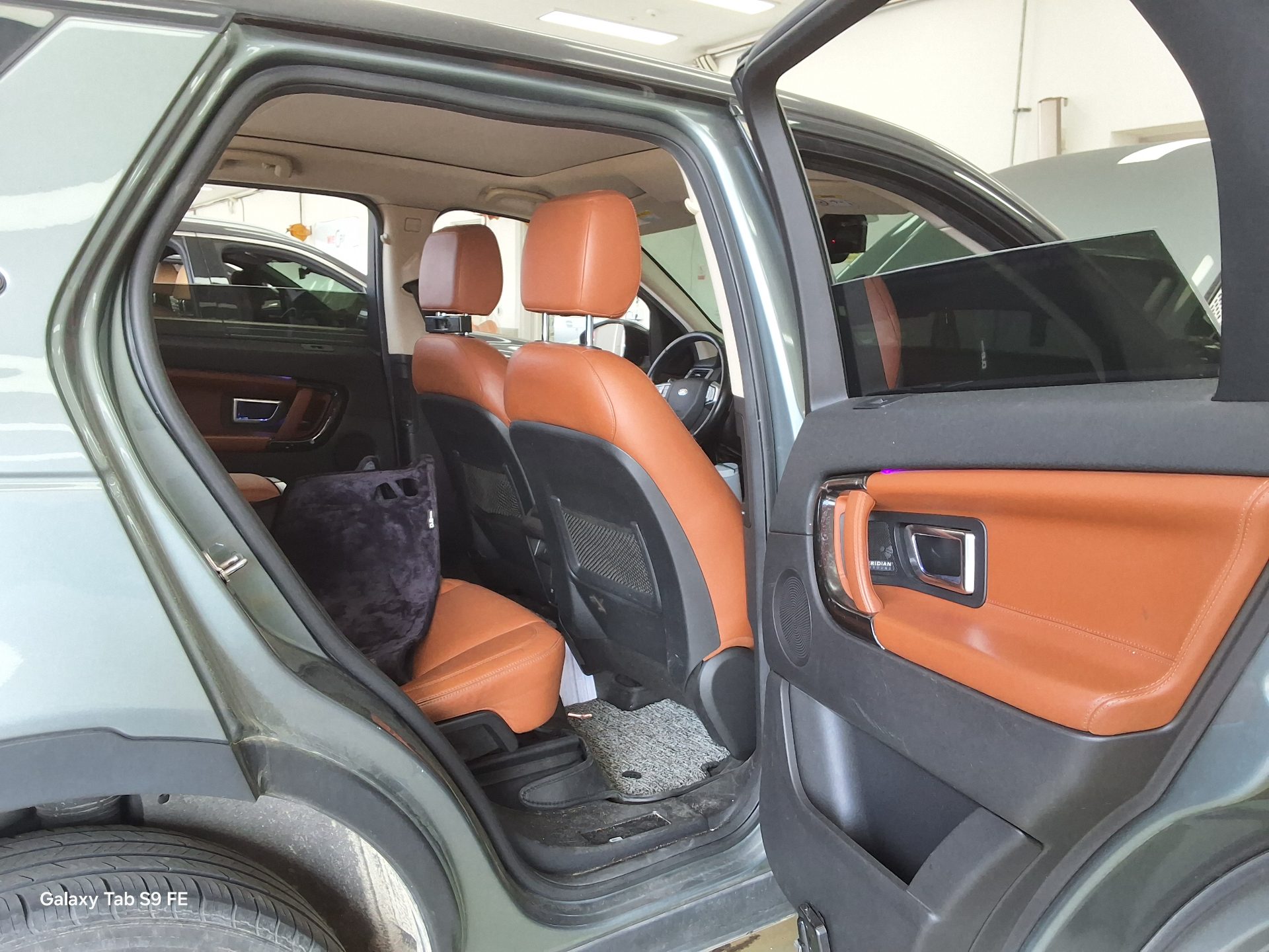 2015 - land rover discovery