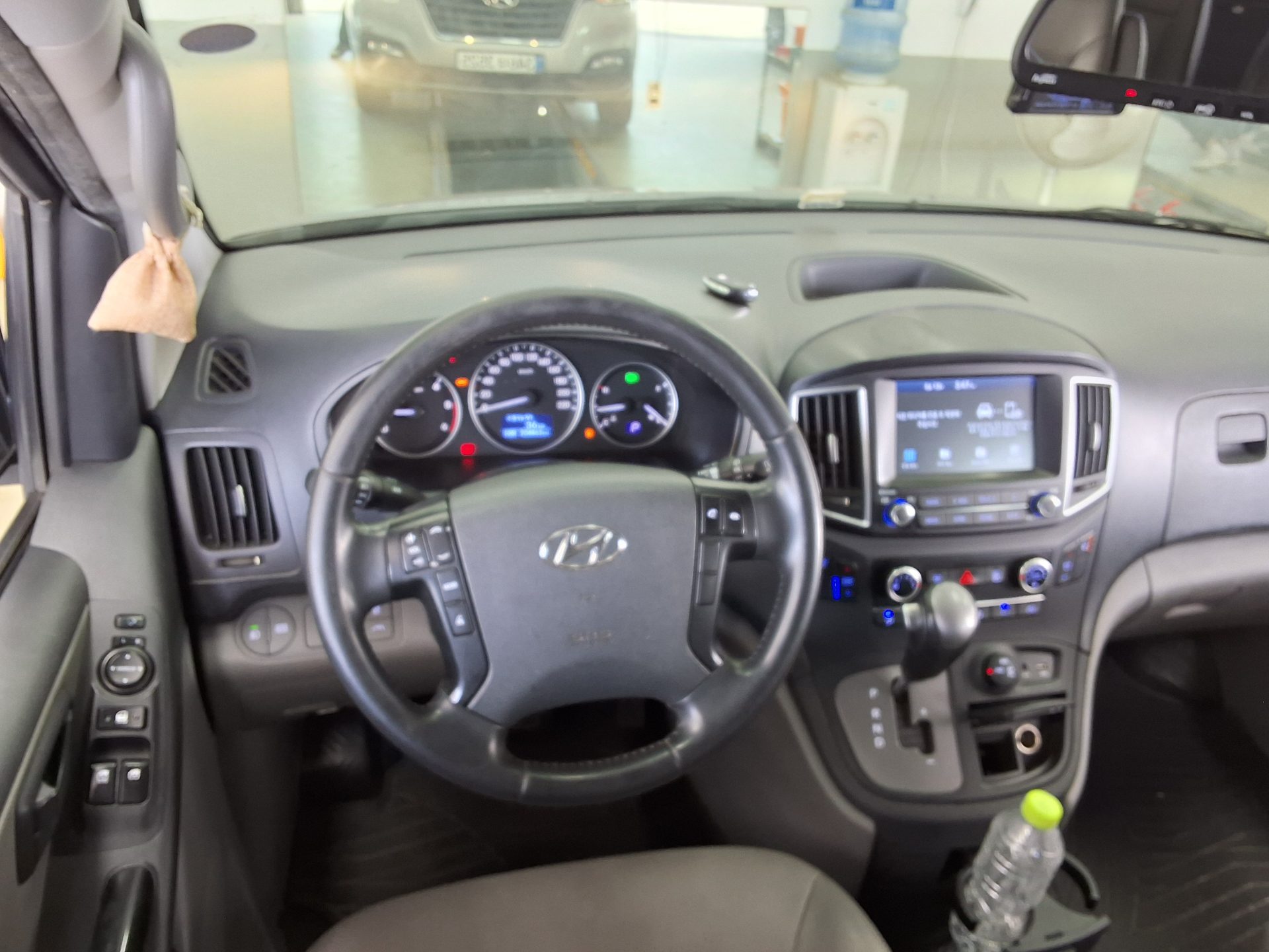 2021 - hyundai grand starex