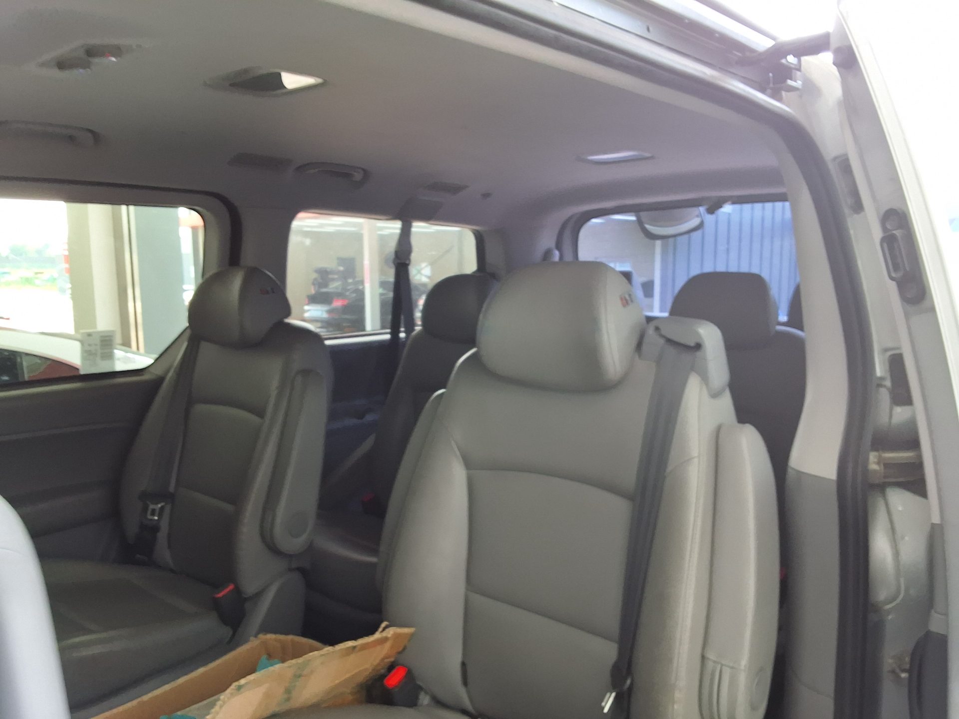 2021 - hyundai grand starex