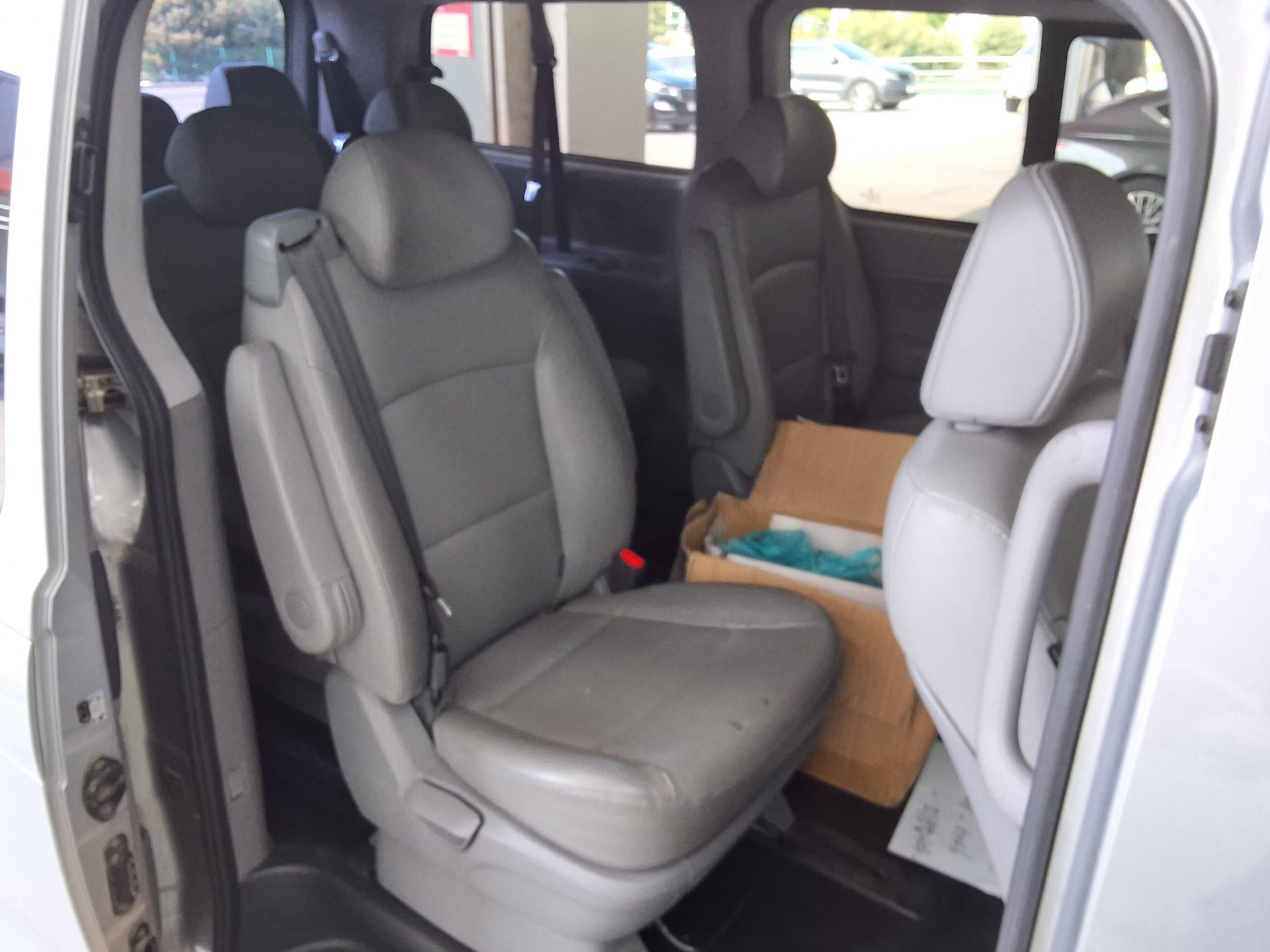 2021 - hyundai grand starex