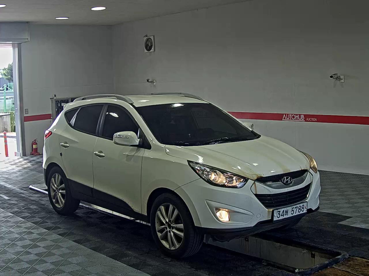 Hyundai Tucson - 2