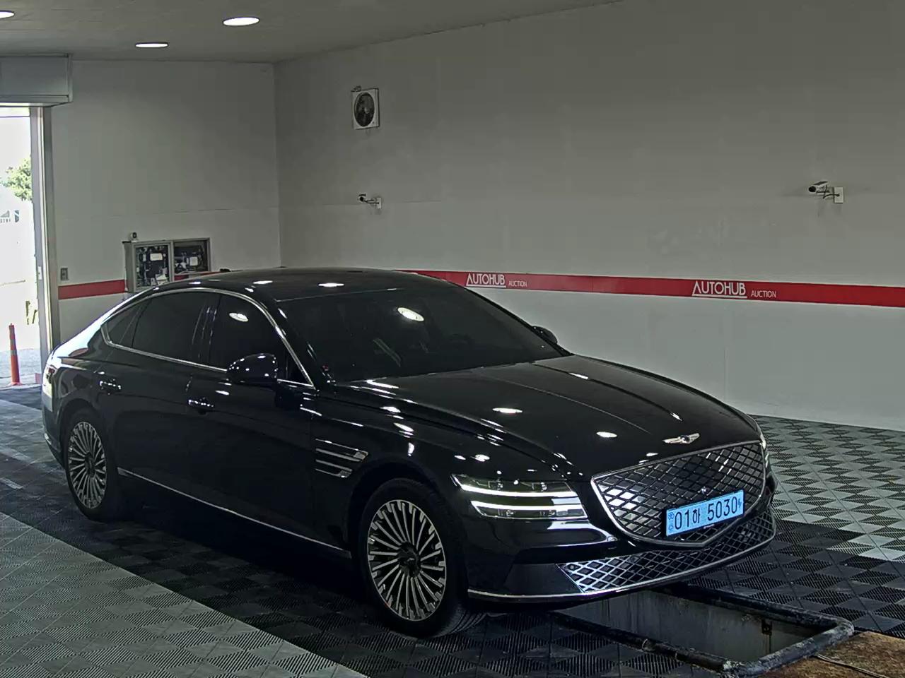 2022 - genesis eg80