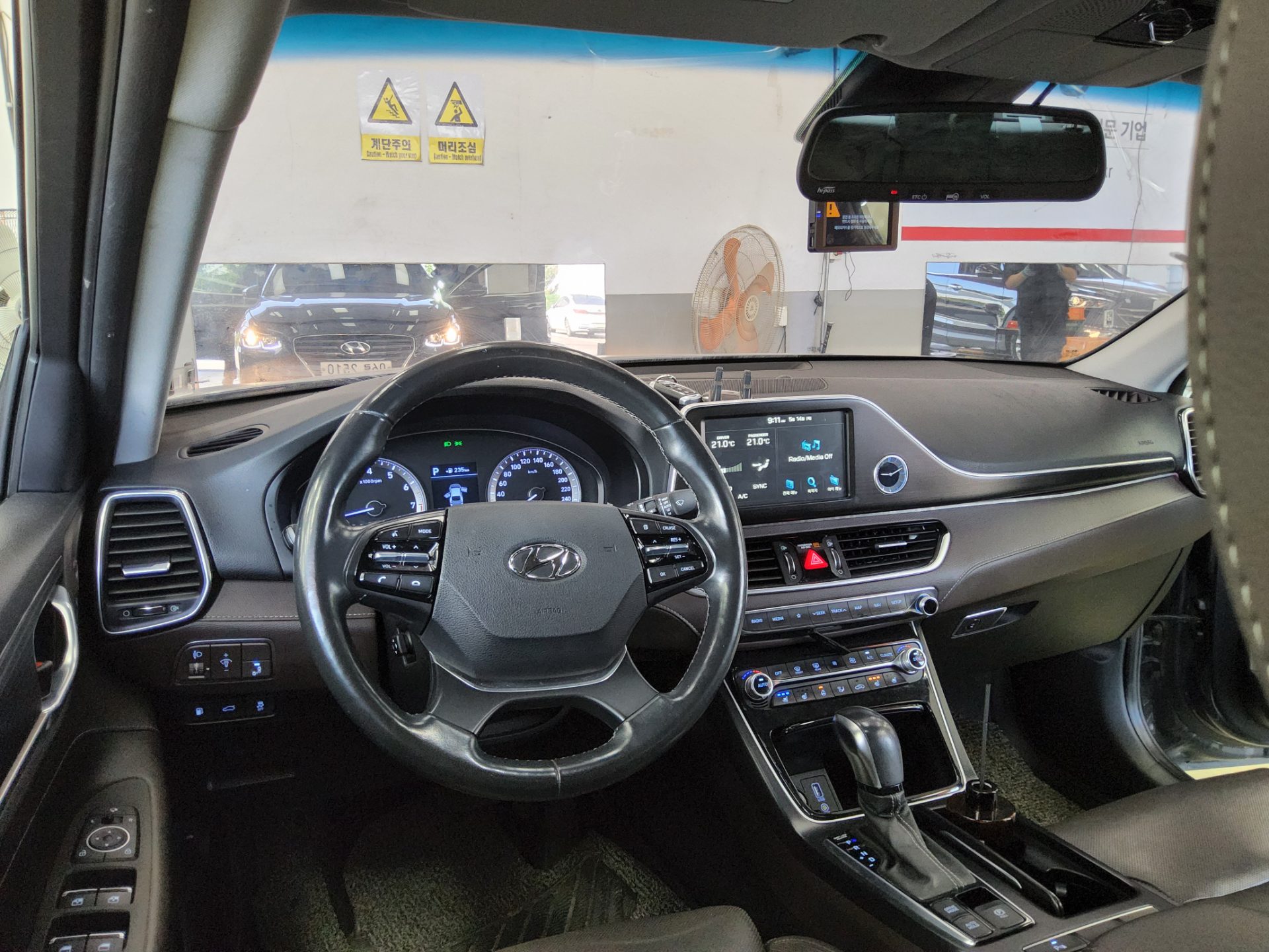 2018 - hyundai grandeur
