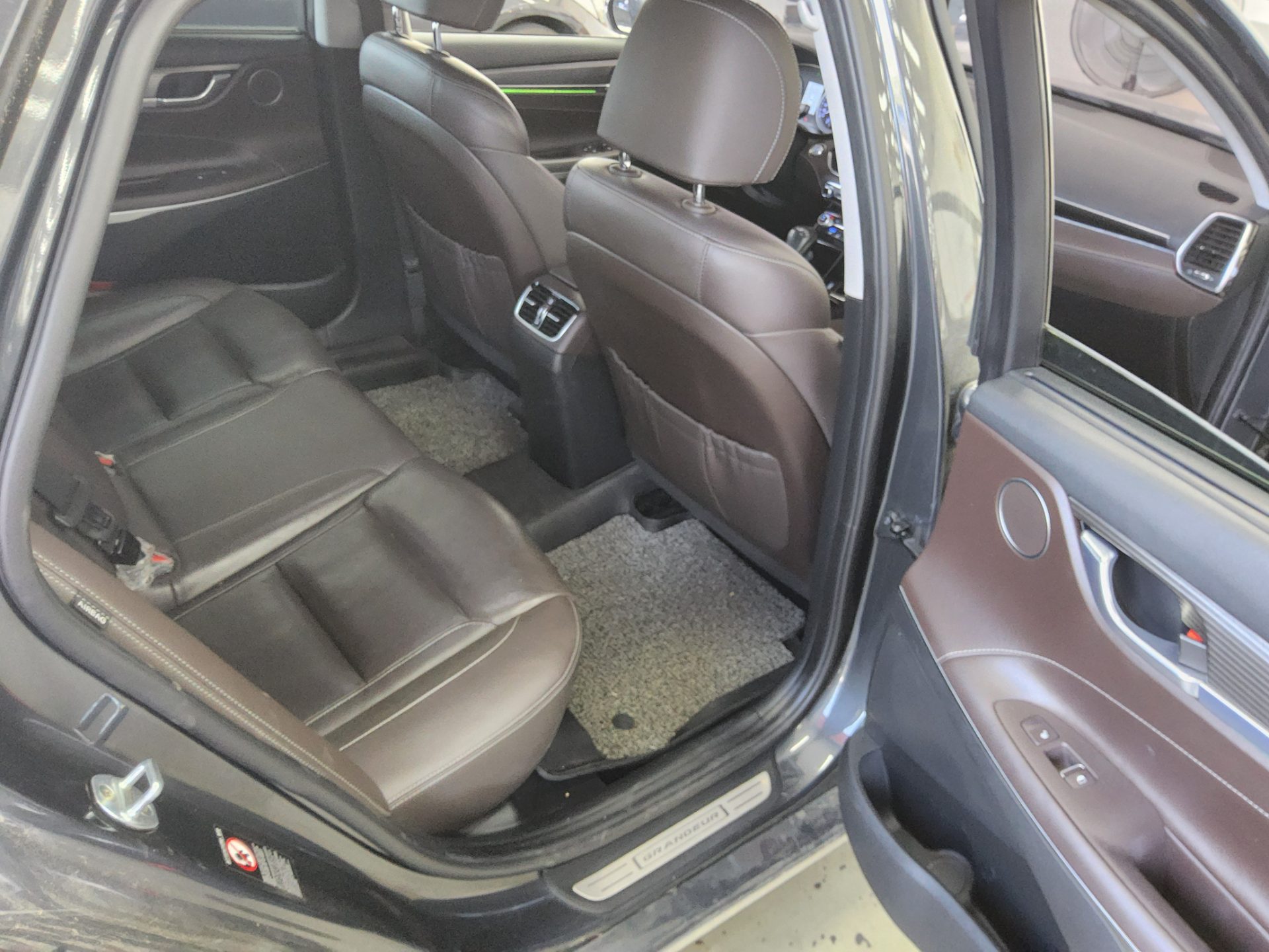 2018 - hyundai grandeur