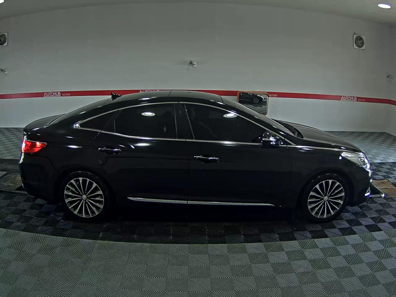 2013 - hyundai grandeur