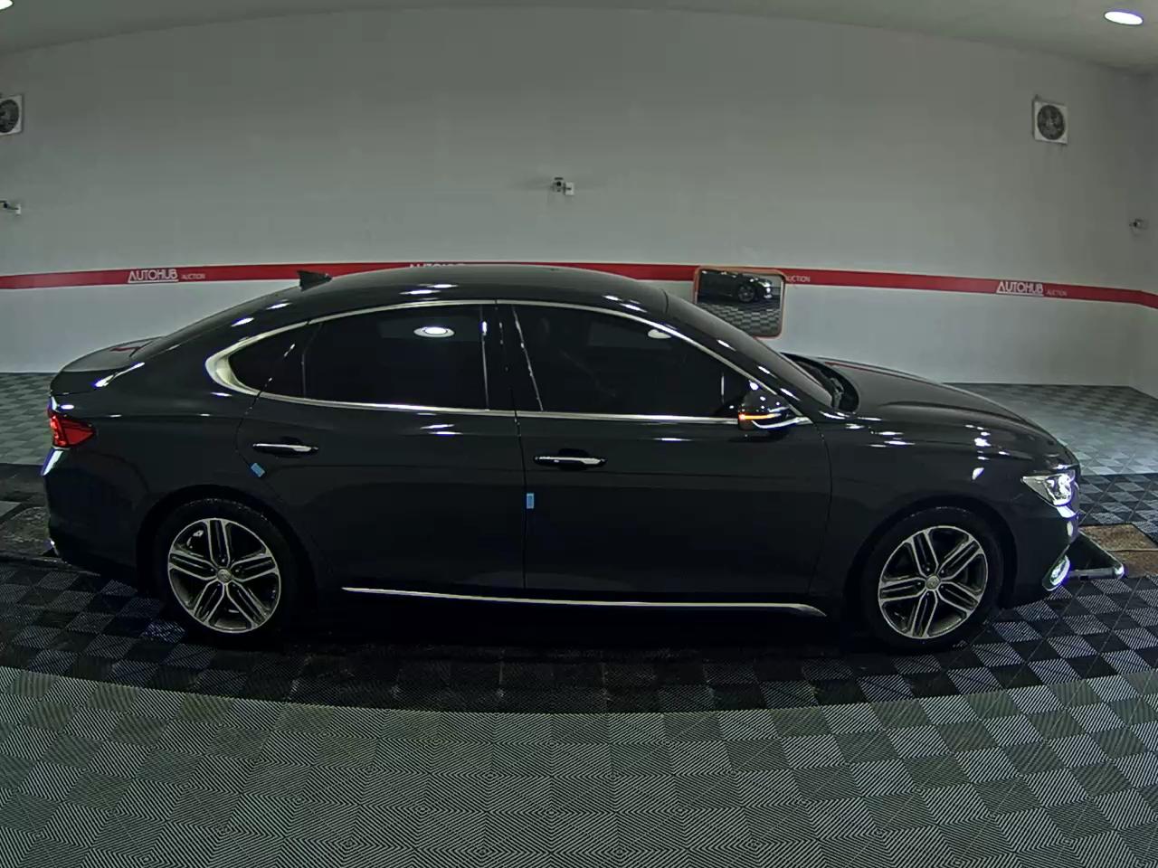 2018 - hyundai grandeur