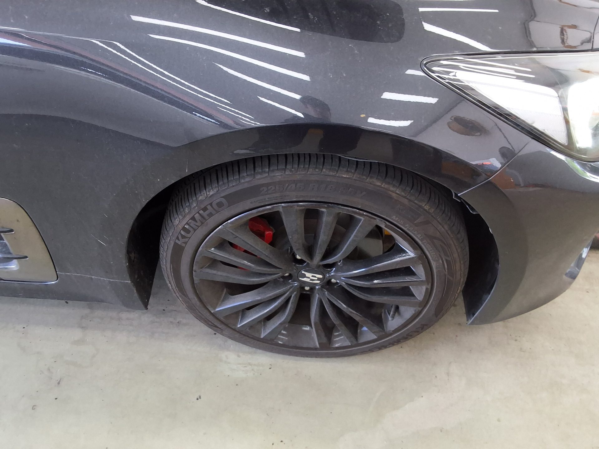 2019 - kia stinger