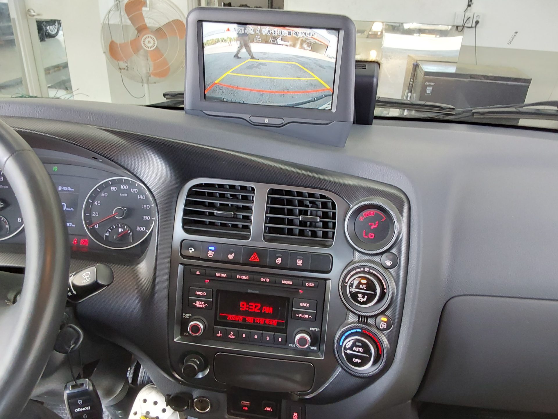2023 - kia bongo