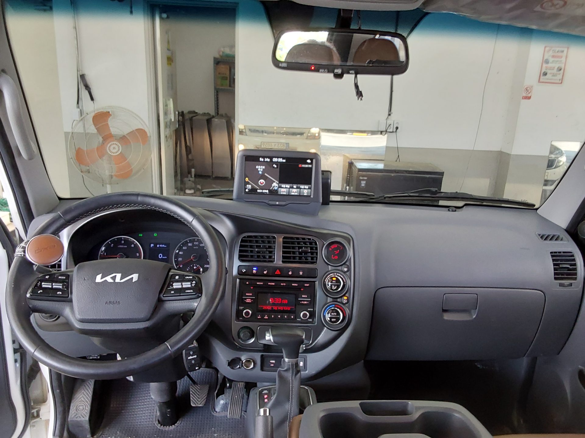 2023 - kia bongo
