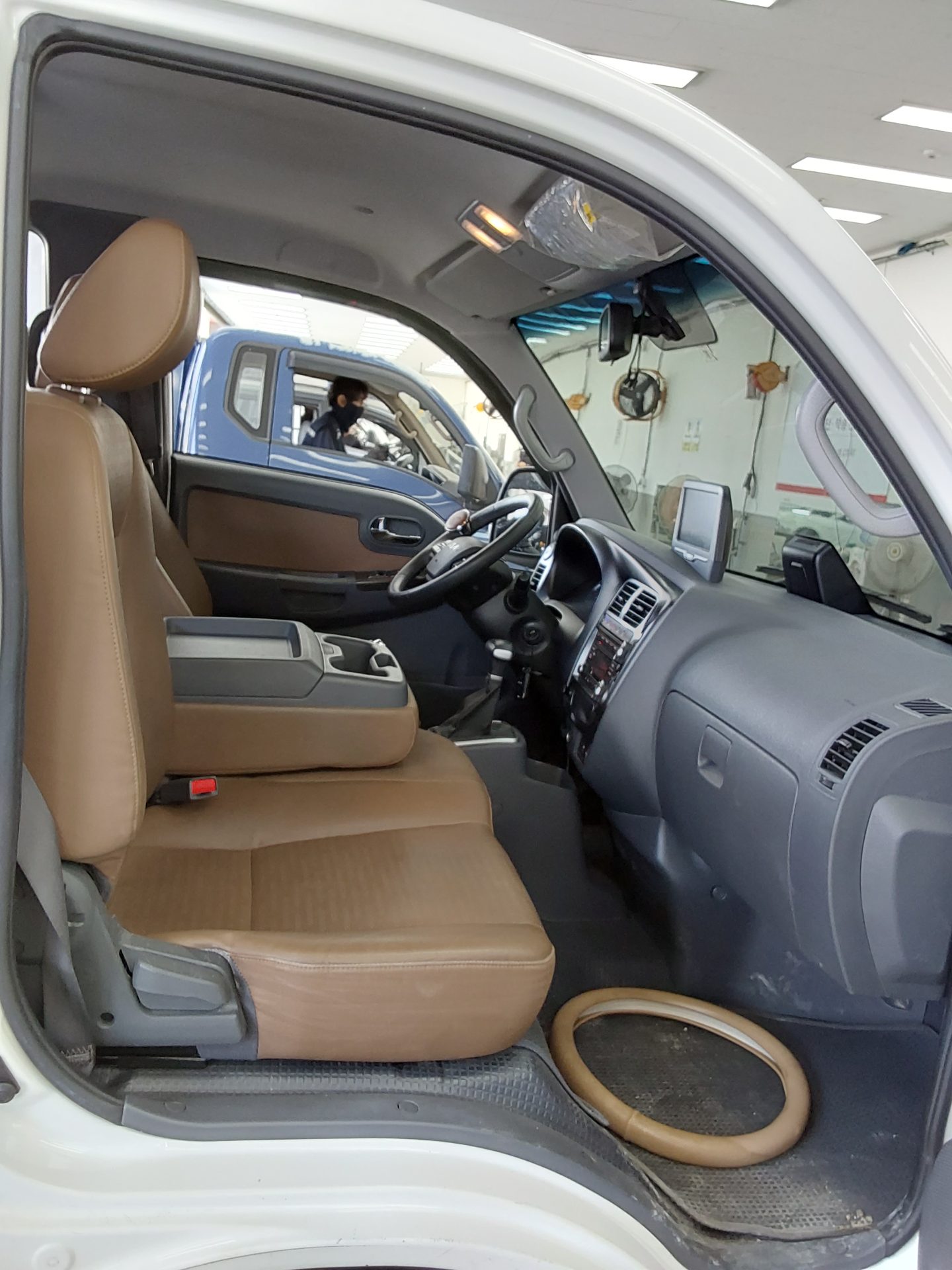 2023 - kia bongo
