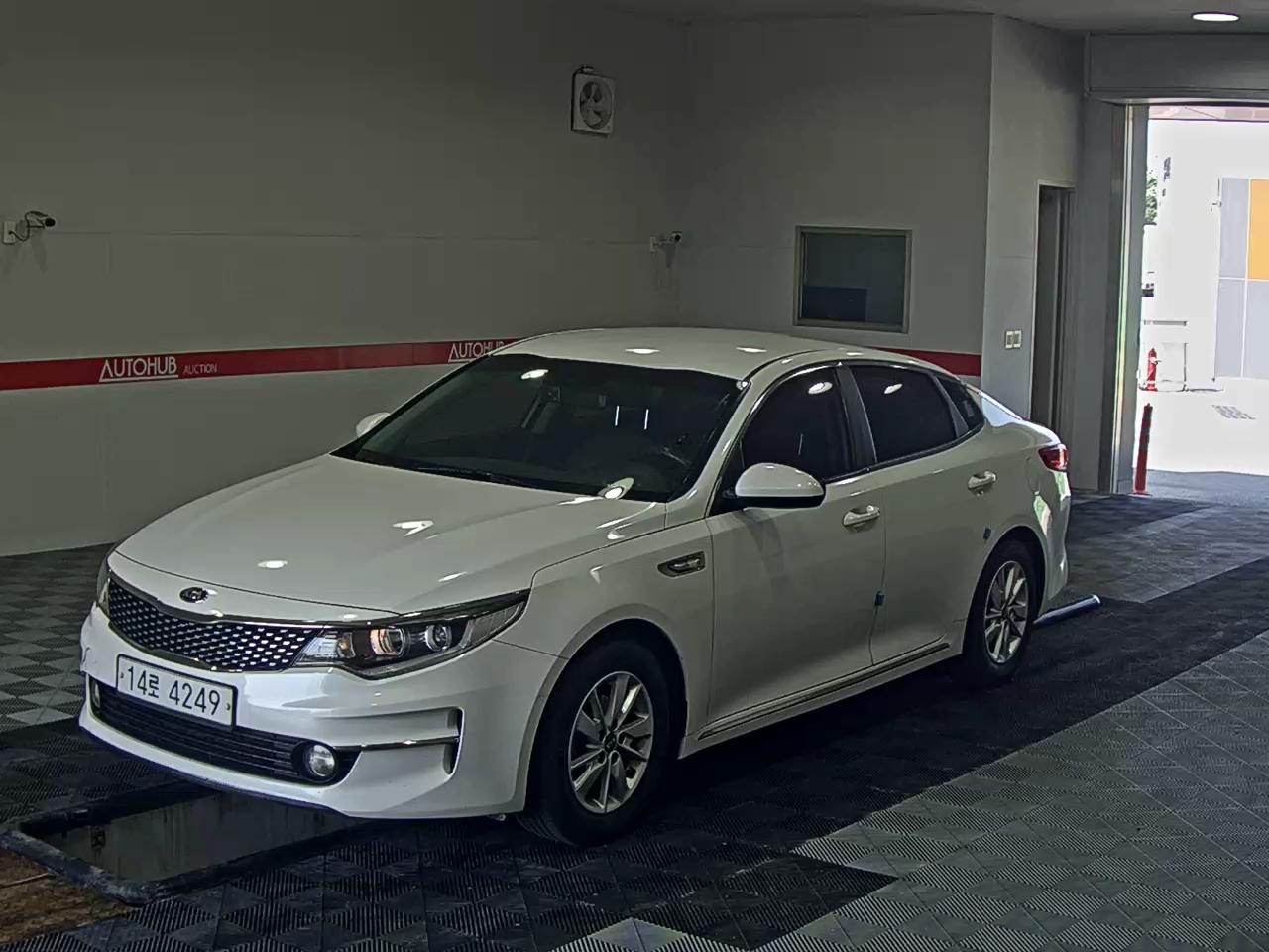 KIA K5 LPI RENTAL CAR MX