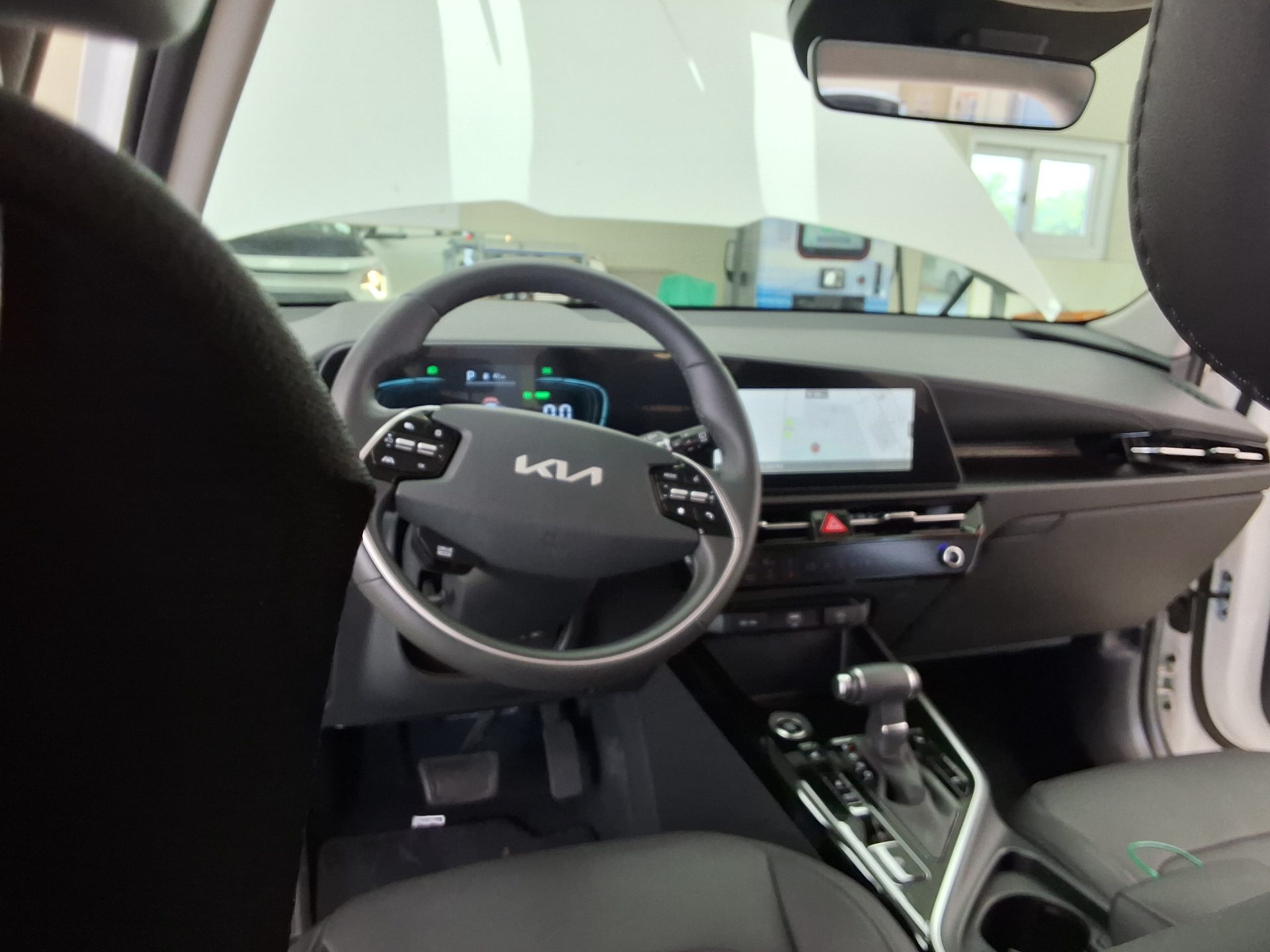 2025 - kia niro