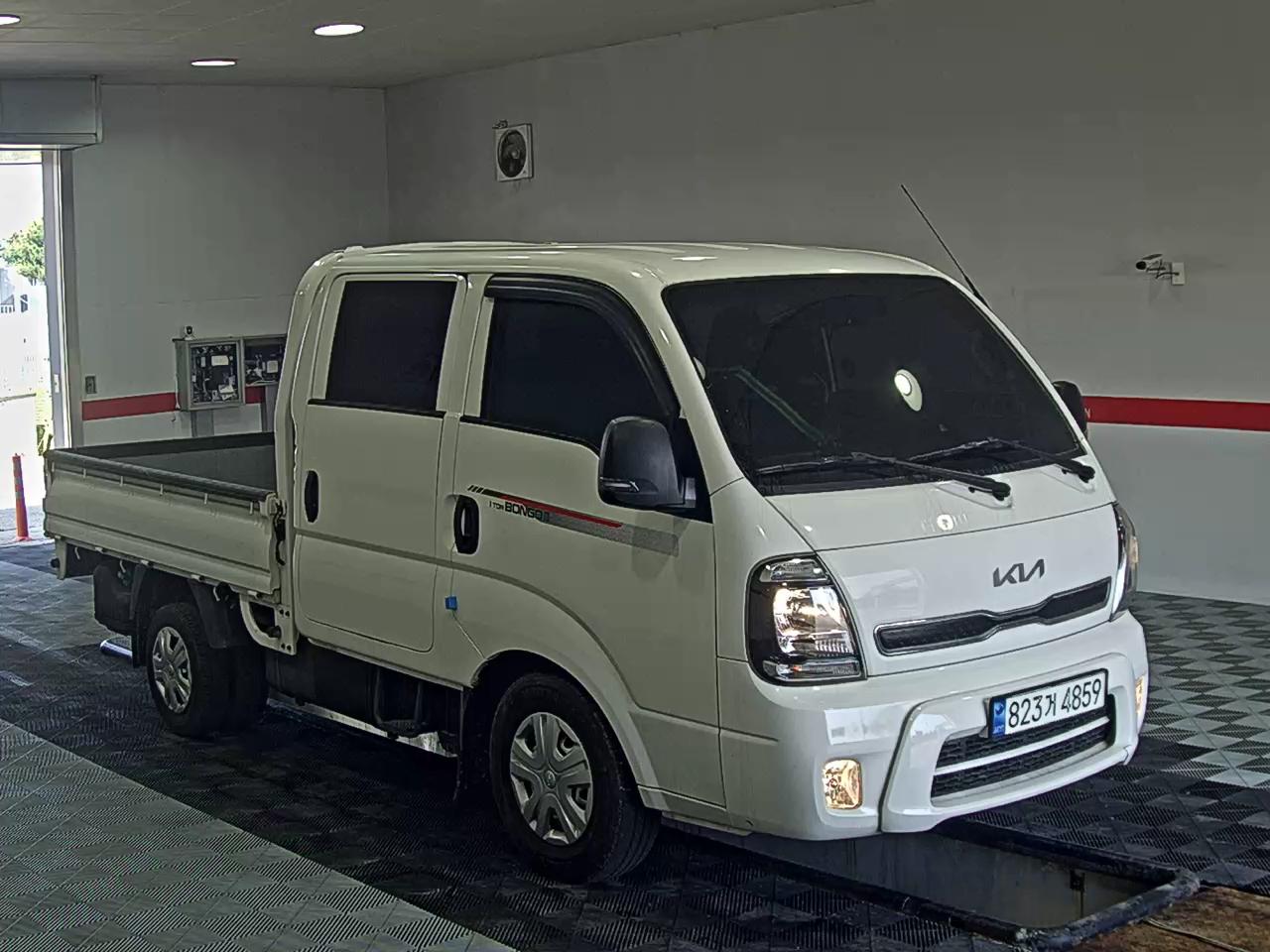 2023 - kia bongo