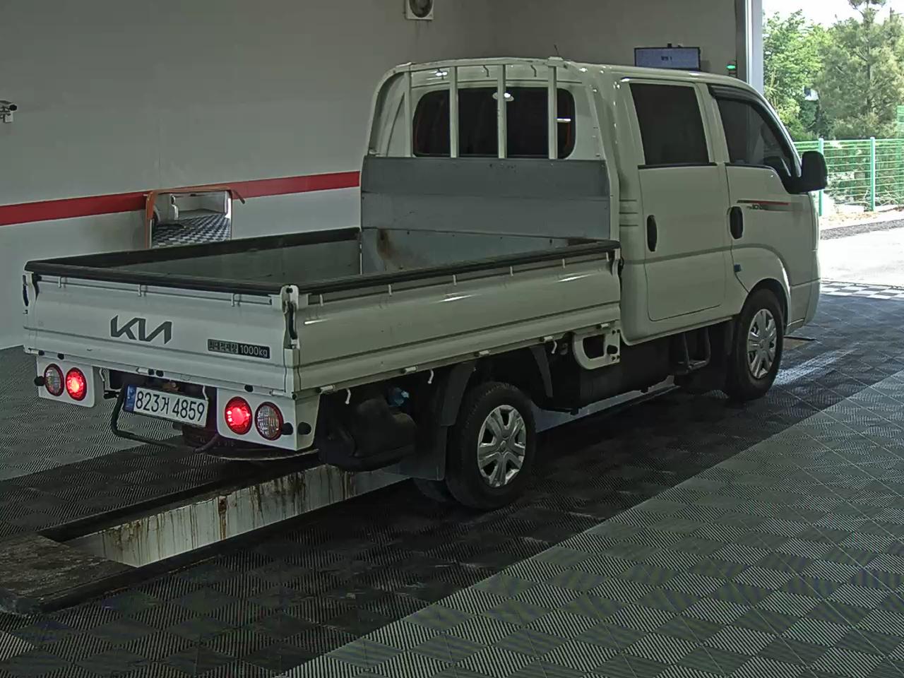 2023 - kia bongo