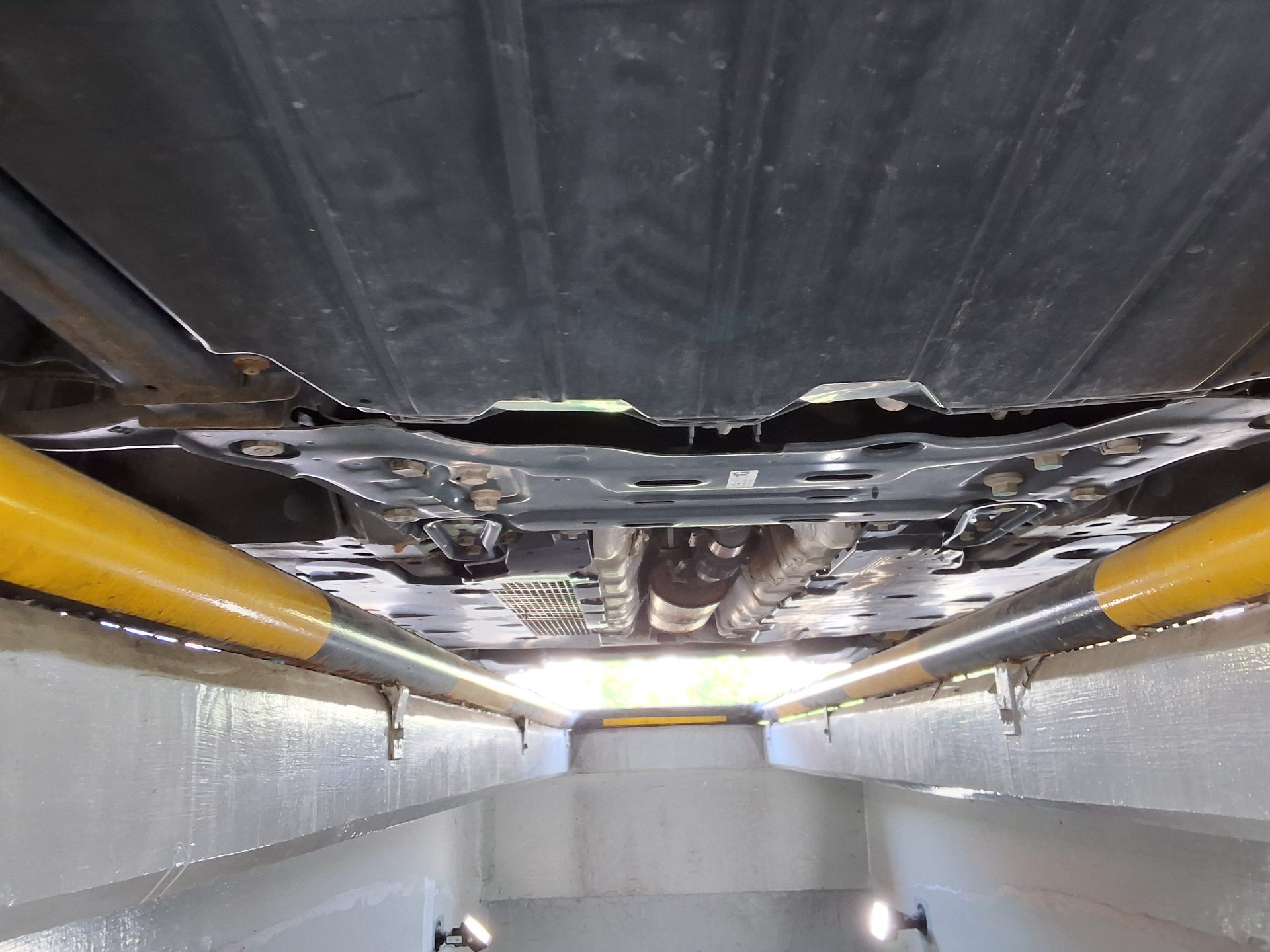 2016 - renault sm6