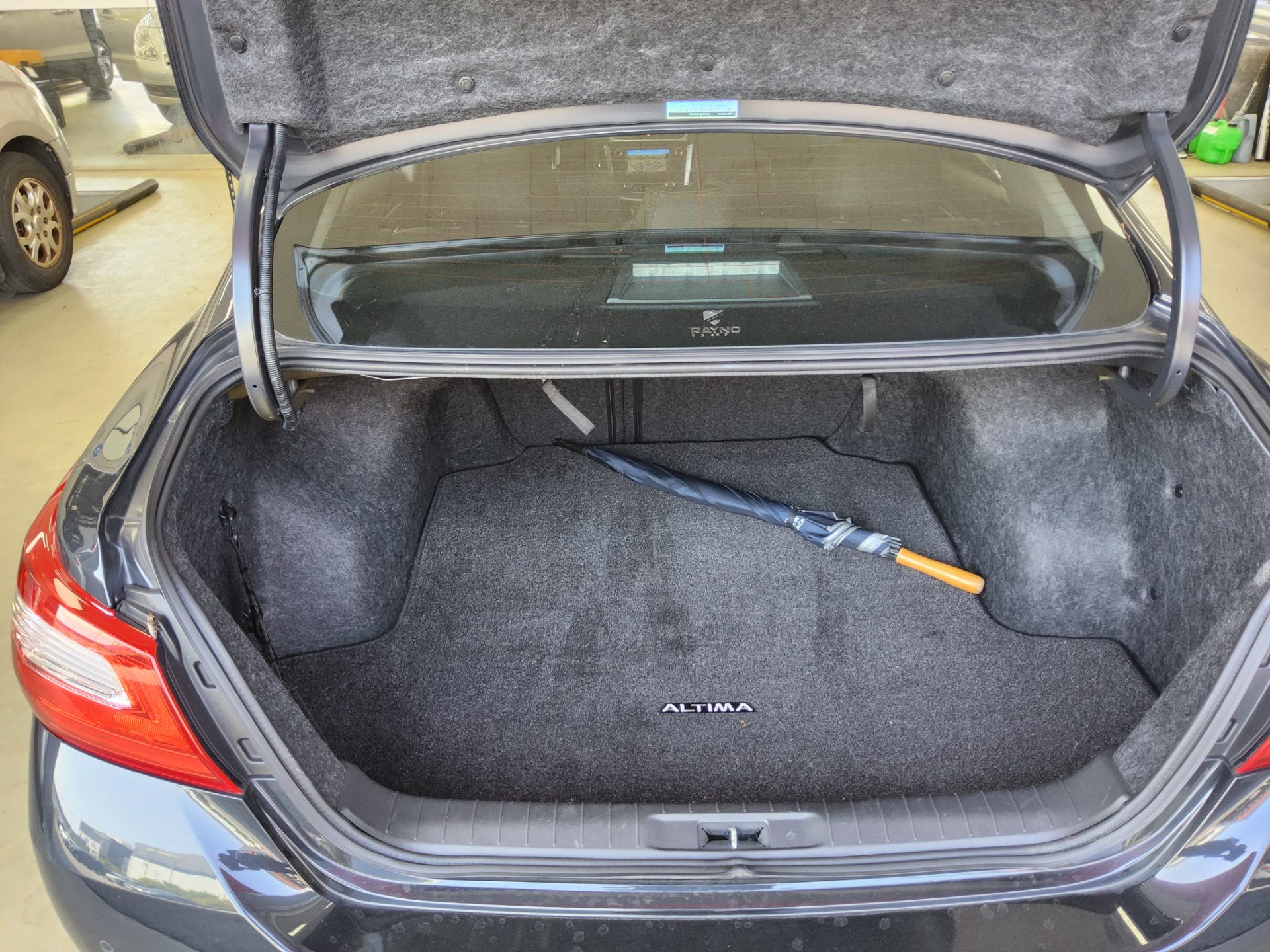2017 - nissan altima