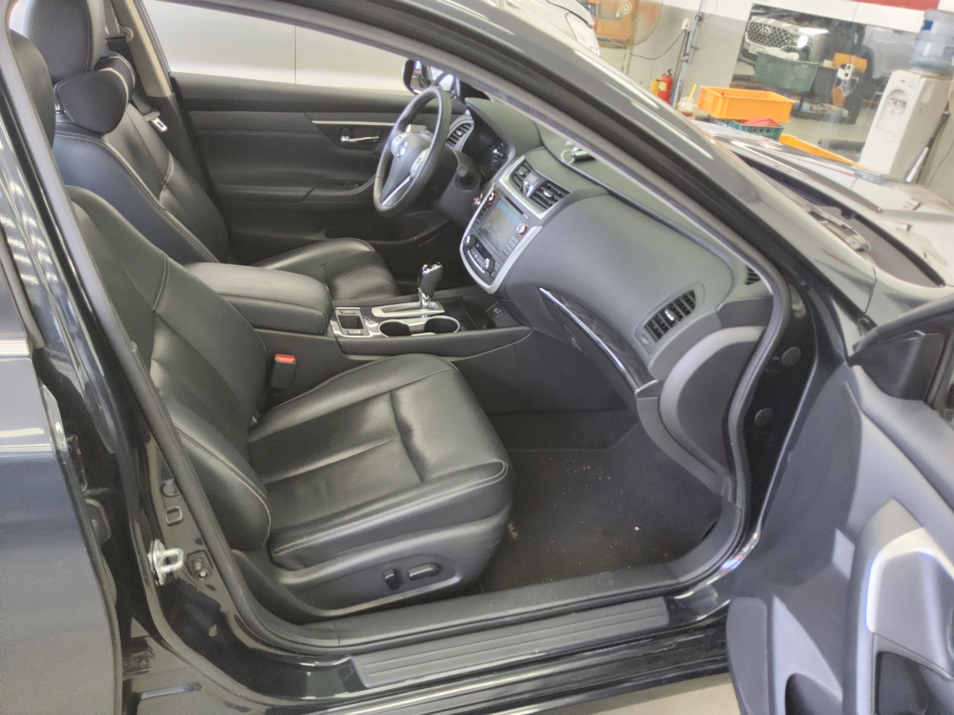 2017 - nissan altima