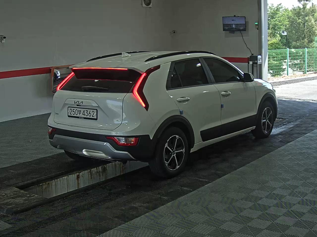 2025 - kia niro