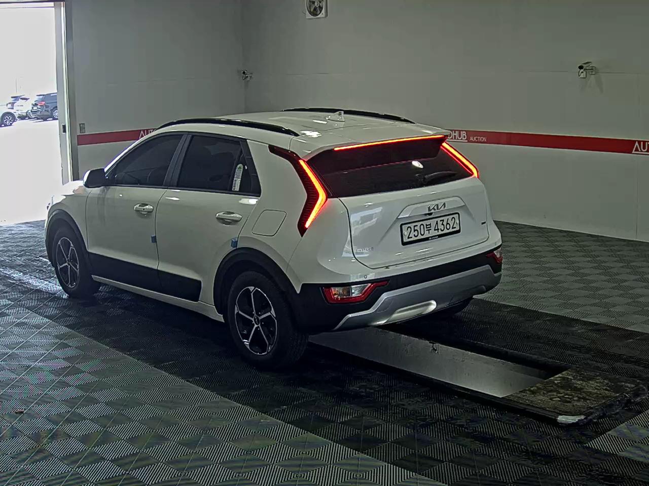 2025 - kia niro