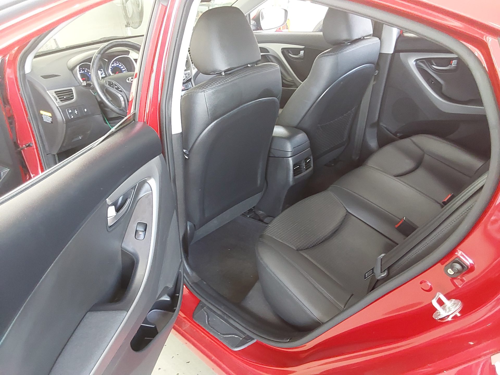 2015 - hyundai avante