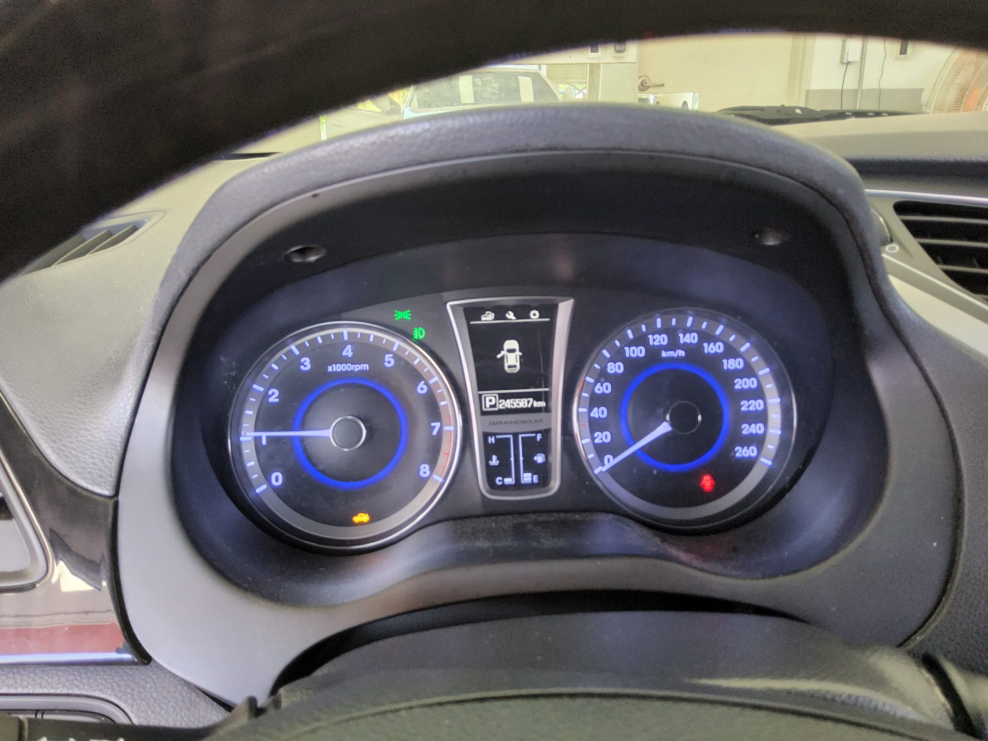 2017 - hyundai grandeur