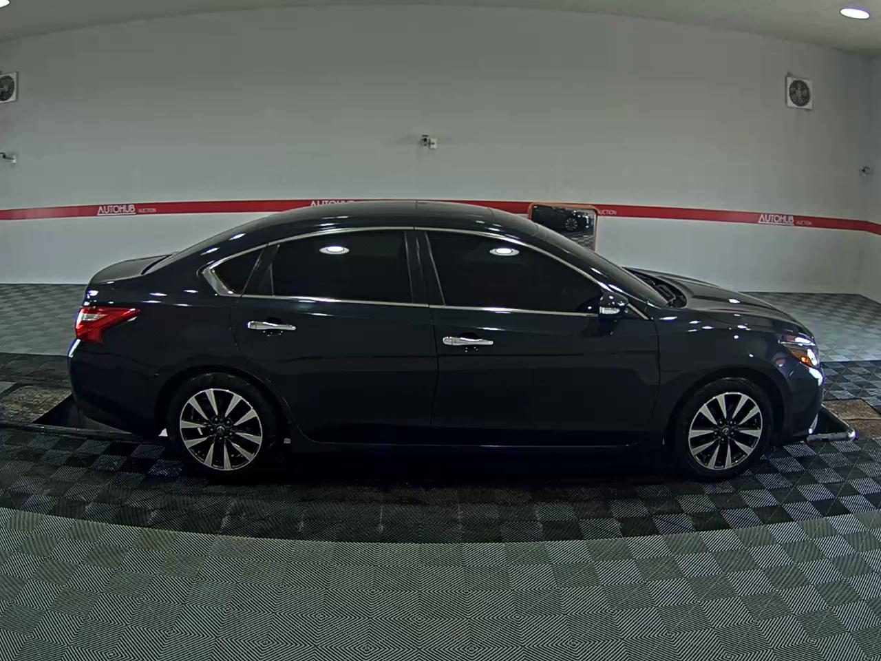 2017 - nissan altima