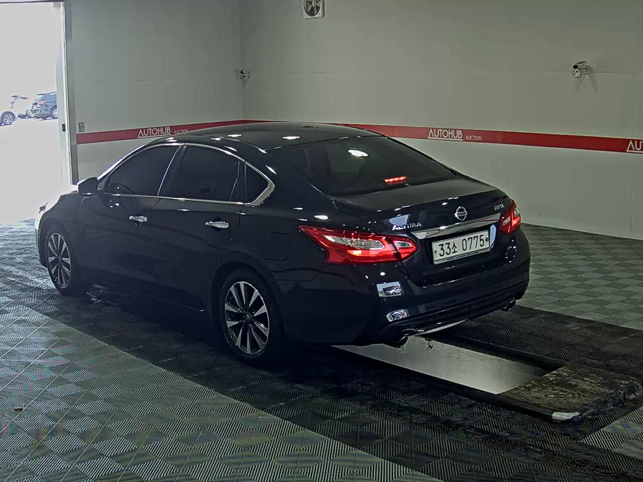 2017 - nissan altima