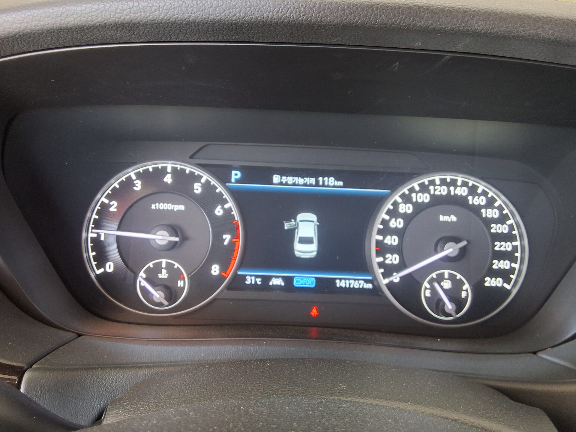 2019 - genesis g90