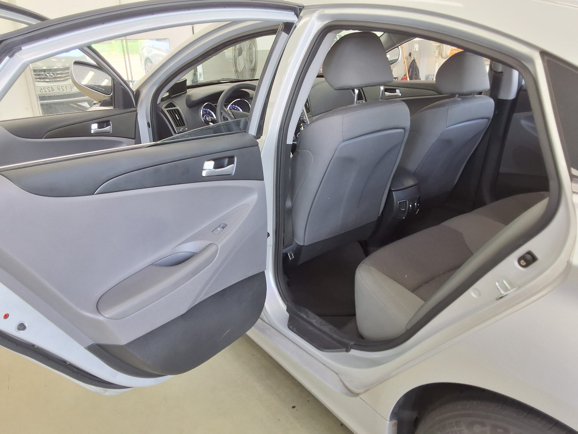 2010 - hyundai sonata