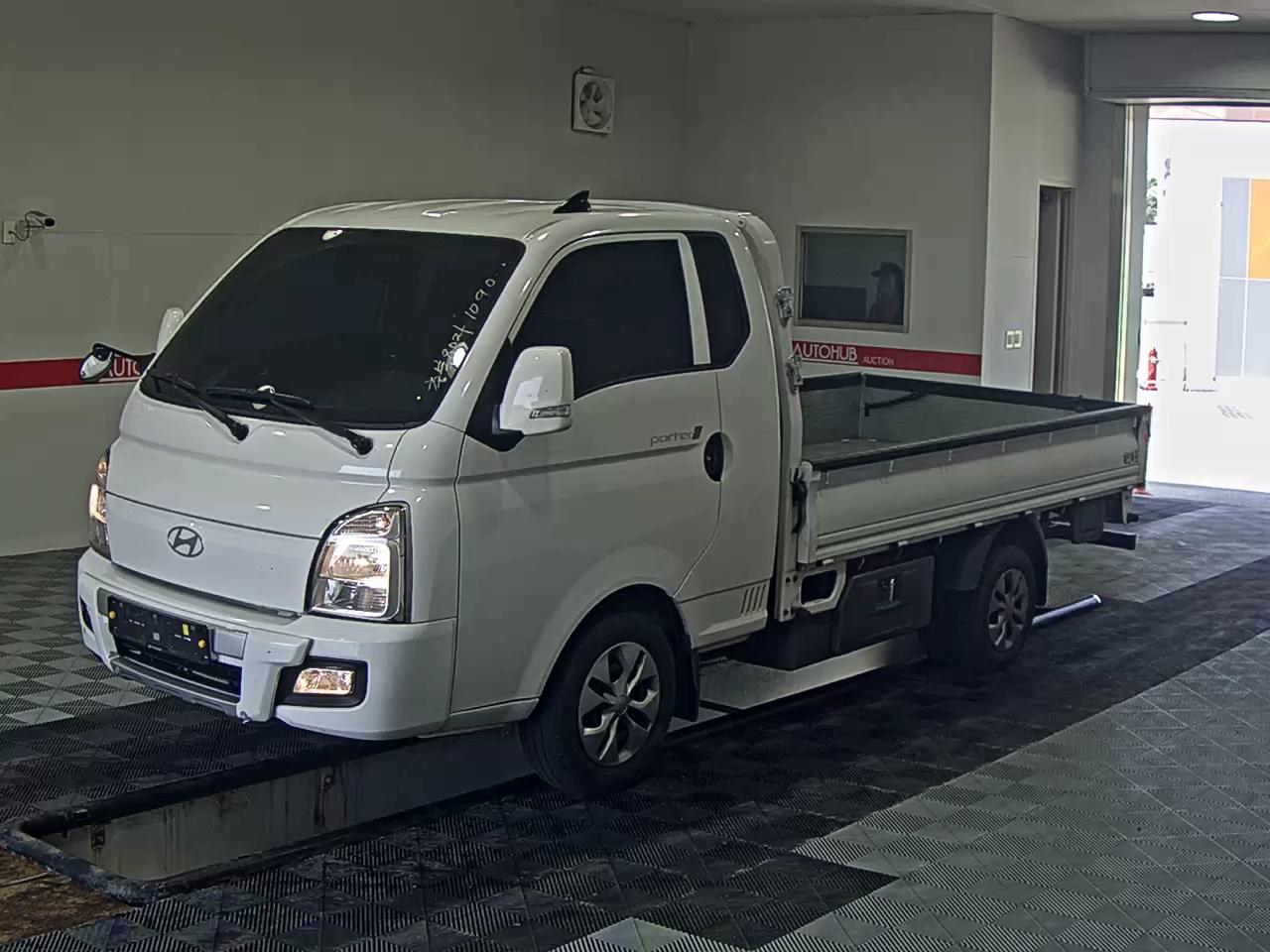 HYUNDAI PORTER II SUPER CAB EXTRA WHEELBASE